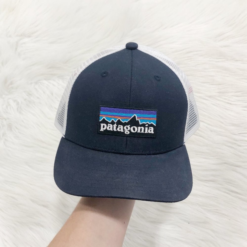 PATAGONIA White Navy Adjustable Snapback Hat